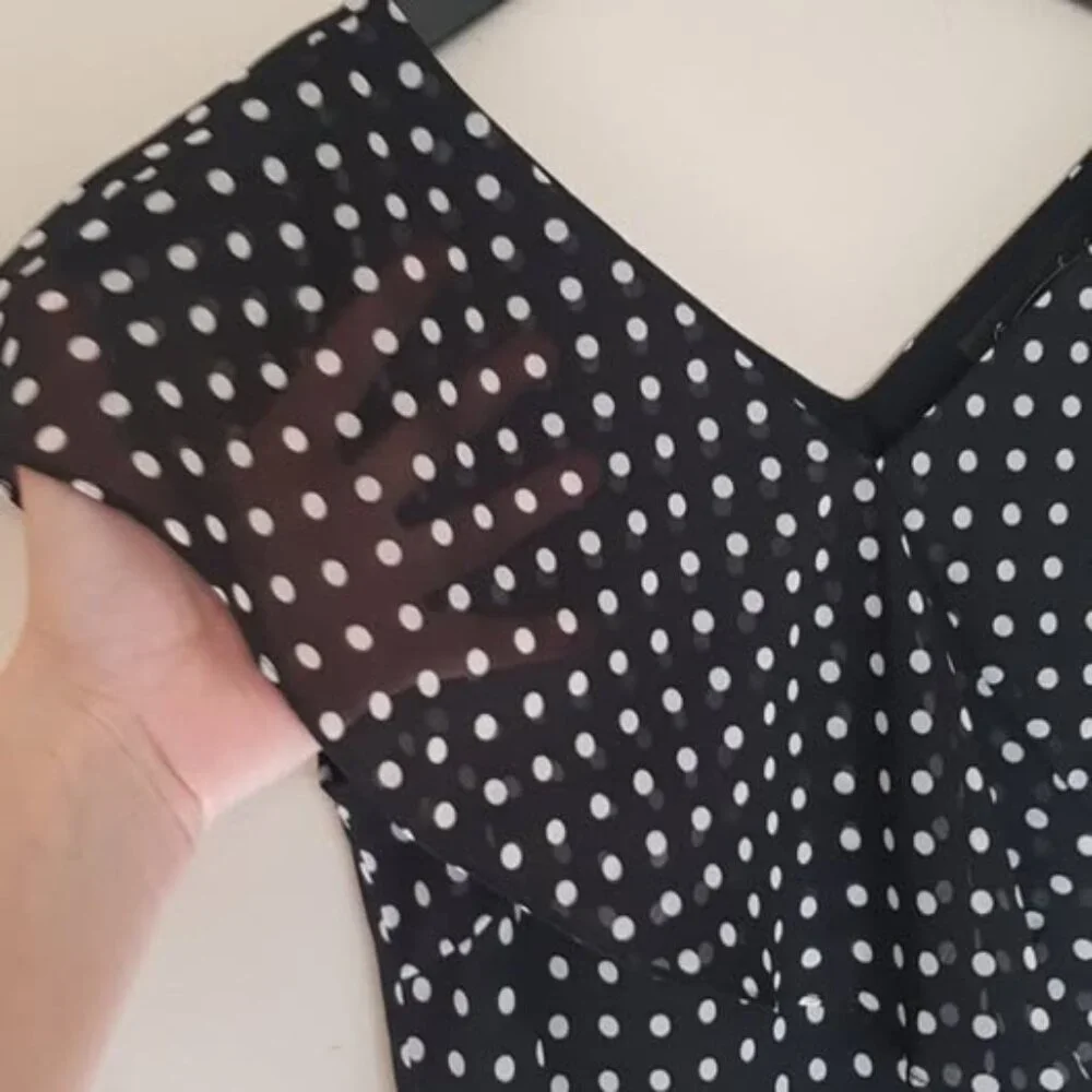 Amanda black & white polka dot bias cut 90s feminine flutter v neck dress sz S - Picture 2 of 5